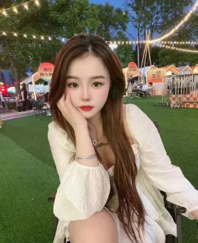 刚下海嫩妹徐子