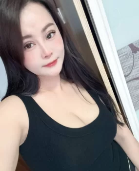 大胸奶牛小知了