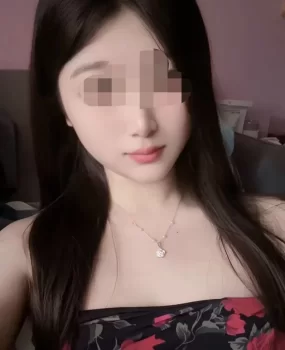 宝山颜值不错嫩妹