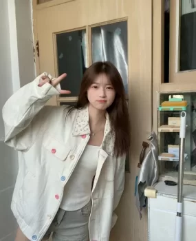 深圳水嫩多汁性感小妖精刚下海不久