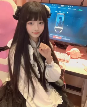 电竞嫩妹可一字马可抱操