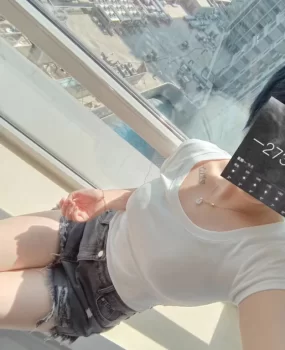 辽宁省 大连市 金州区 短发嫩妹