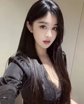 精致小活女神爽到天灵盖了