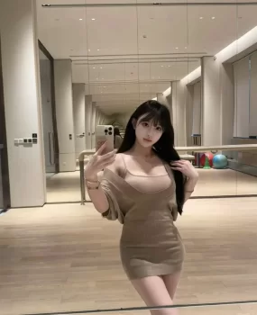 徐汇难得的兼职小姐姐