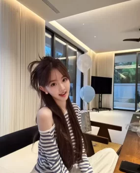 秀色可餐的小姐姐兼职