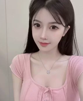 性感身材翘臀老师