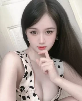 广州市黄埔区高端极品楼凤小骚货刚下海00后