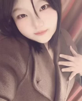 微胖大胸妹
