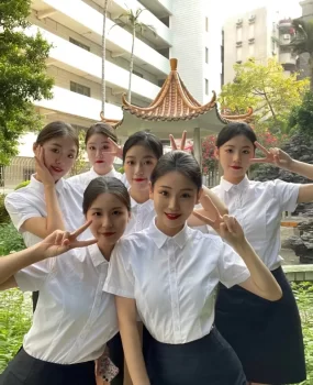 郑州航空学院白虎学妹可内射