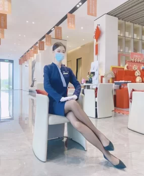 礼仪公司一前台接待细腻黑丝长腿小姐姐