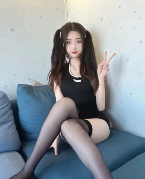 艺校舞蹈班精品小蛮腰身材黑丝美少女