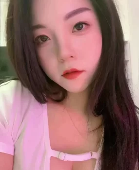 广州-温柔C乳又白又软