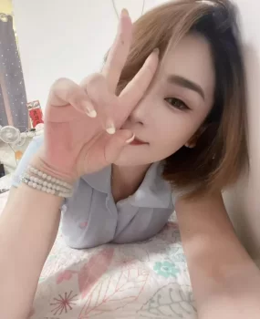 广州梅花园小姐姐