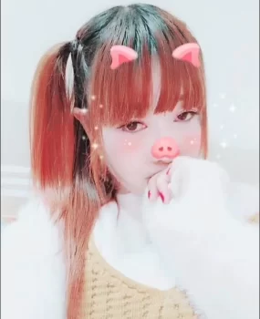 电视塔附近上大学小妹兼职赚外快