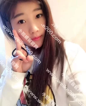 验证清纯小靓妹课桌让人有种爱不释手的感觉