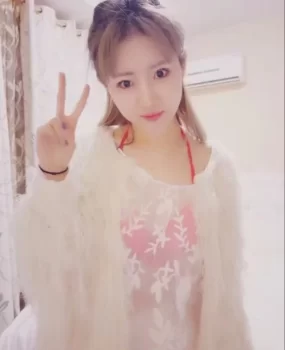 小贝儿 可爱风骚