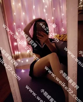 温柔，大长腿，有情人般感觉，敏感多睡的小妹子初夏