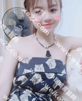 分享一个极品小萝莉，喜欢嫩的还等什么呢？