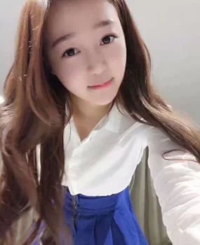 极品妹子看看都饱眼福