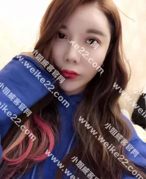 娇小骚气排骨b，抱起来。。。