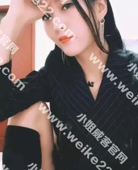 未来路高端漂亮兼职妹妹