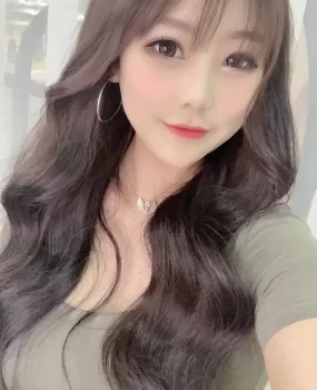 亲自约过身材丰满极品女神妹妹