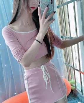 萝莉漂亮的小骚货