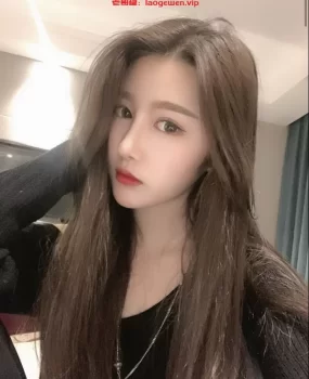 北京朝阳女大学生，刚下海不久的妹子，前凸后翘三点粉。