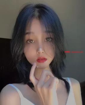 约了个饥渴难耐的兼职小姐姐粉嫩多水超甜超棒