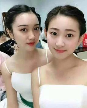 昆明会所体验姐妹花，很巴适