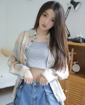 大同00后兼职水嫩乳白小妹 逼嫩水多操起来非常舒服很爽快